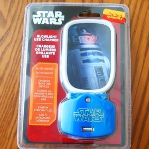 The Star War R2-D2 USB Nightlight Charger